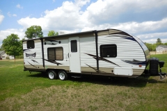 26ft Wildwood Travel Trailer Rental Exterior